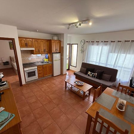 Apartamento Brisas Del Sur - Oasis Tenerife Sur プラヤ・デ・サン・ファン エクステリア 写真