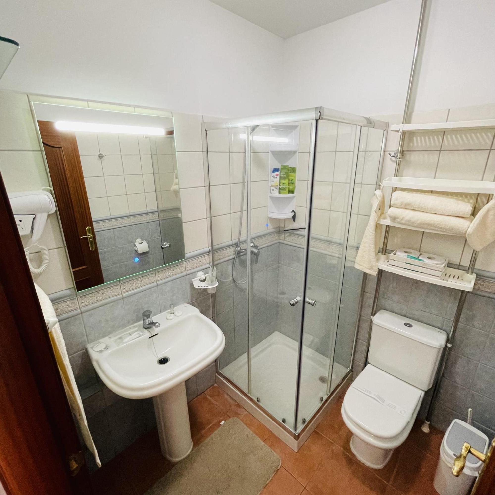 Apartamento Brisas Del Sur - Oasis Tenerife Sur プラヤ・デ・サン・ファン エクステリア 写真