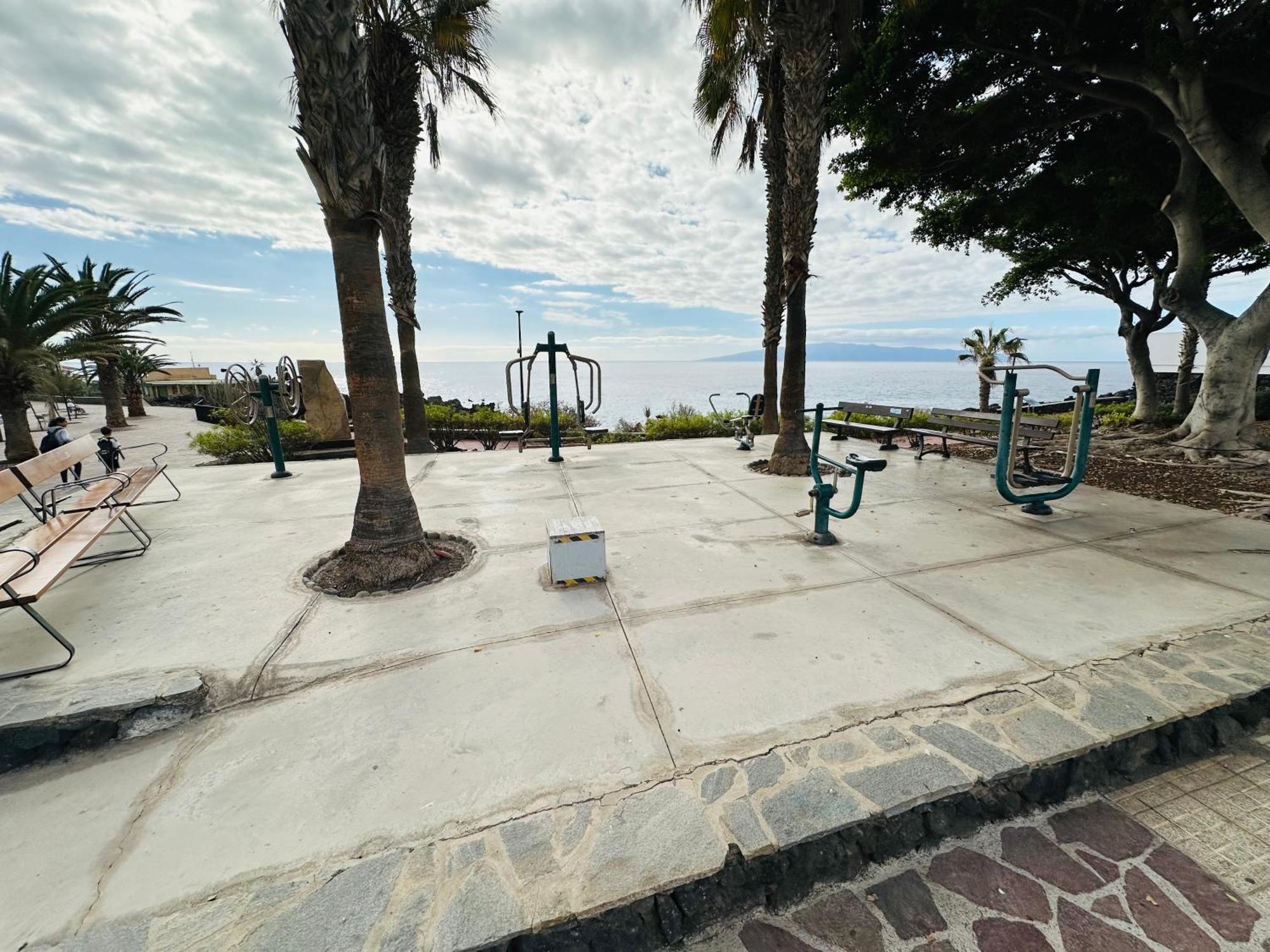 Apartamento Brisas Del Sur - Oasis Tenerife Sur プラヤ・デ・サン・ファン エクステリア 写真