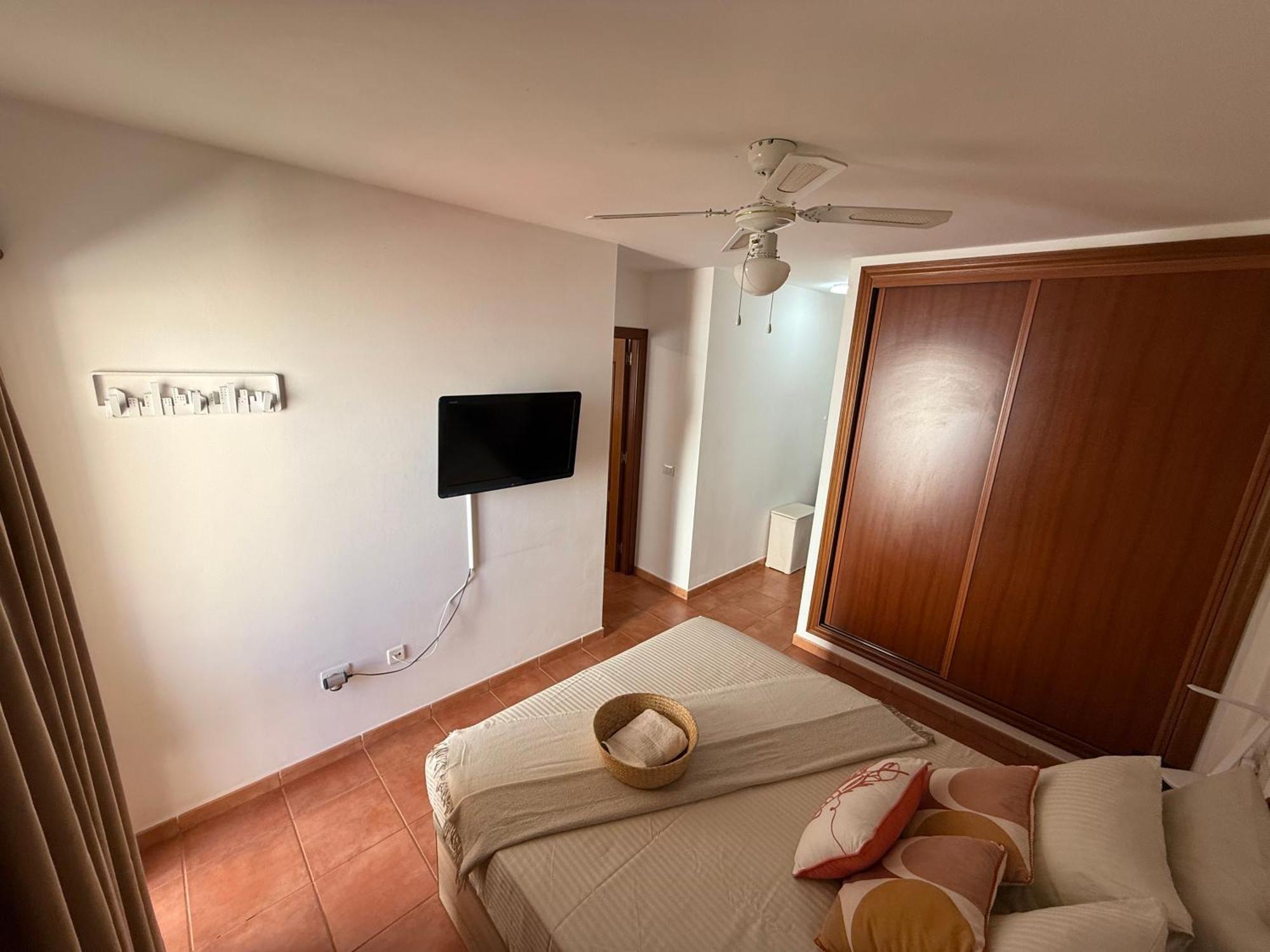Apartamento Brisas Del Sur - Oasis Tenerife Sur プラヤ・デ・サン・ファン エクステリア 写真
